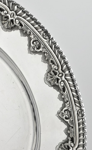 A Large George II Period Charger Plate Sideboard dish