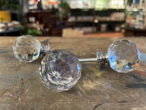 Small Crystal Knob Silver Base
