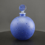 Rene Lalique dans le nuit perfume bottle