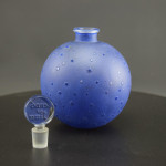 Rene Lalique dans le nuit perfume bottle