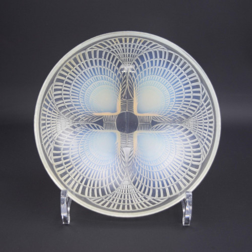 Rene Lalique opalescent coquilles bowl No4