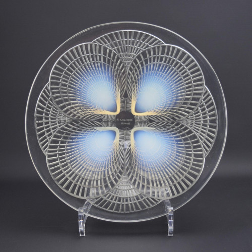 Rene Lalique opalescent coquilles no3 Plate