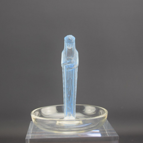 Rene Lalique Statuette  de la Fontaine ashtray