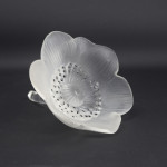 Rene Lalique Anemone ouverte flower paperweight
