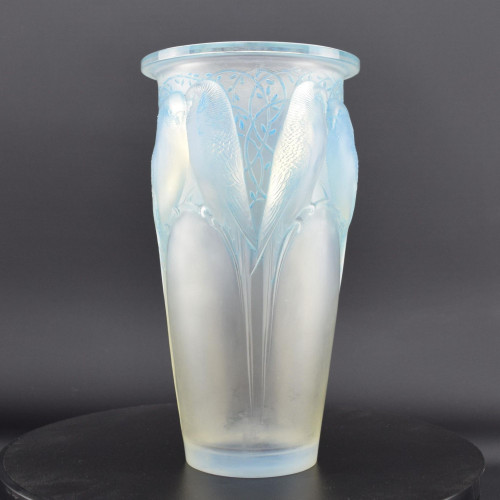 Rene Lalique opalescent & blue stained Ceylan vase