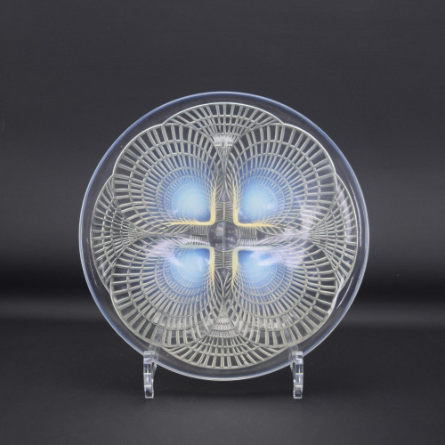 Rene Lalique opalescent coquilles no4 Plate