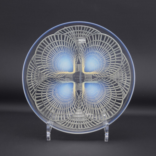 Rene Lalique opalescent coquilles no4 Plate