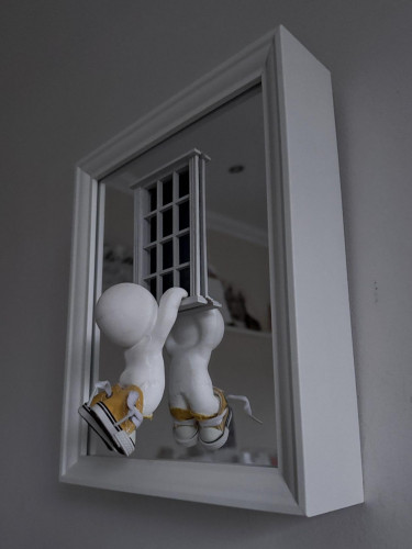 Window mirror yellow