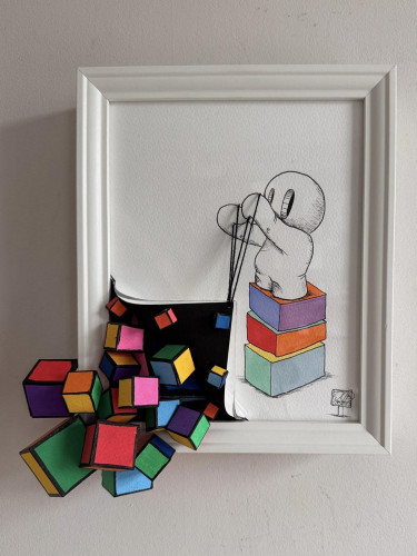 Cube reveal - BL stand on 3 white