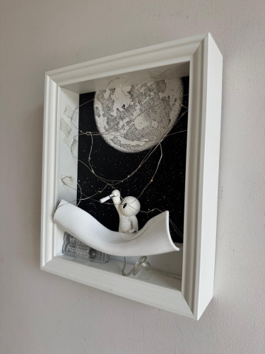 Moon lightbox , telescope