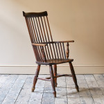 Georgian comb back Windsor chair