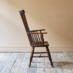 Georgian comb back Windsor chair