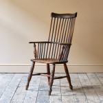 Georgian comb back Windsor chair