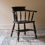19th Century Elm Smokers Bow Windsor Chair