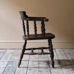 19th Century Elm Smokers Bow Windsor Chair