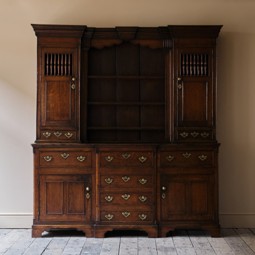 18th Century Welsh Oak Llanrwst Bread and Cheese Dresser c1780