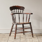 19th Century 'Smokers Bow' Windsor chair