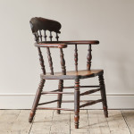 19th Century 'Smokers Bow' Windsor chair