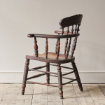 19th Century 'Smokers Bow' Windsor chair