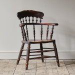 19th Century 'Smokers Bow' Windsor chair