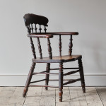 19th Century 'Smokers Bow' Windsor chair