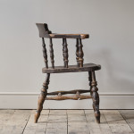 19th Century Elm Smokers Bow Windsor Chair