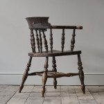 19th Century Elm Smokers Bow Windsor Chair