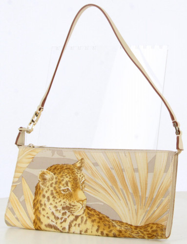 2021 Ferragamo Pouch
