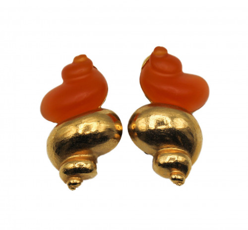 Christian Dior maxi Shell earrings