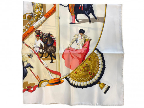 Hermès white silk scarf with patterns
