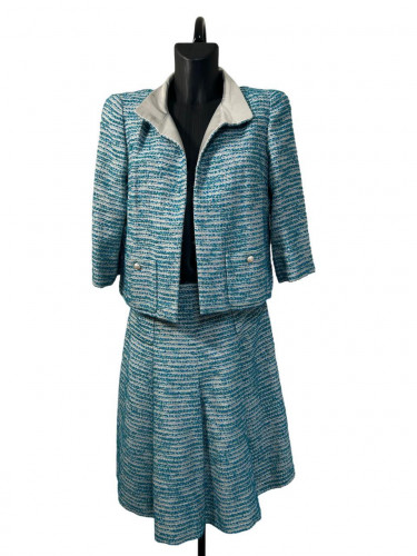 Chanel Tailleur (SS 2001)