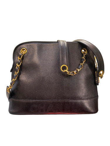 1996 Chanel handbag in black grained leather