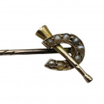Gent's stick pin with horseshoe and hunting horn