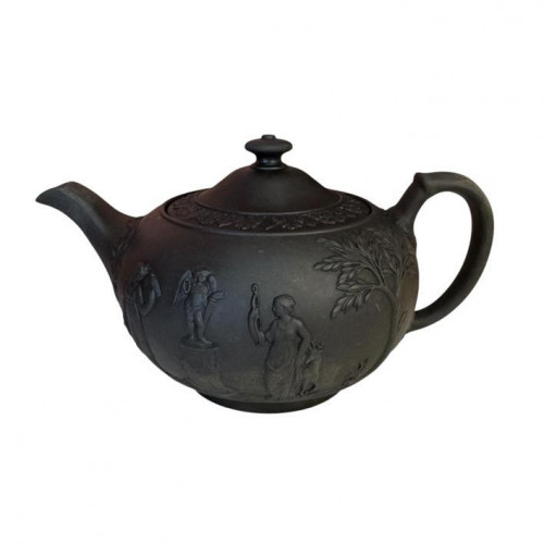 Mid 19th century Wedgwood black basalt tea pot
