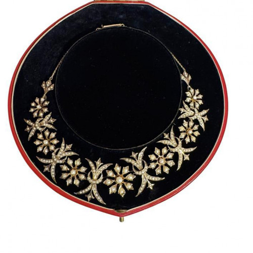 Fine yellow gold seed pearl necklace