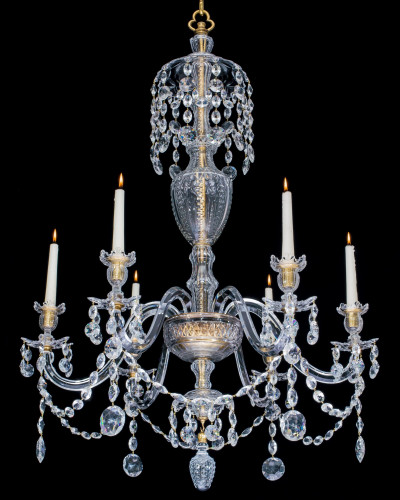 A SMALL GEORGE III CUT GLASS CHANDELIER ATTRIBUTED TO WILLIAM PARKER