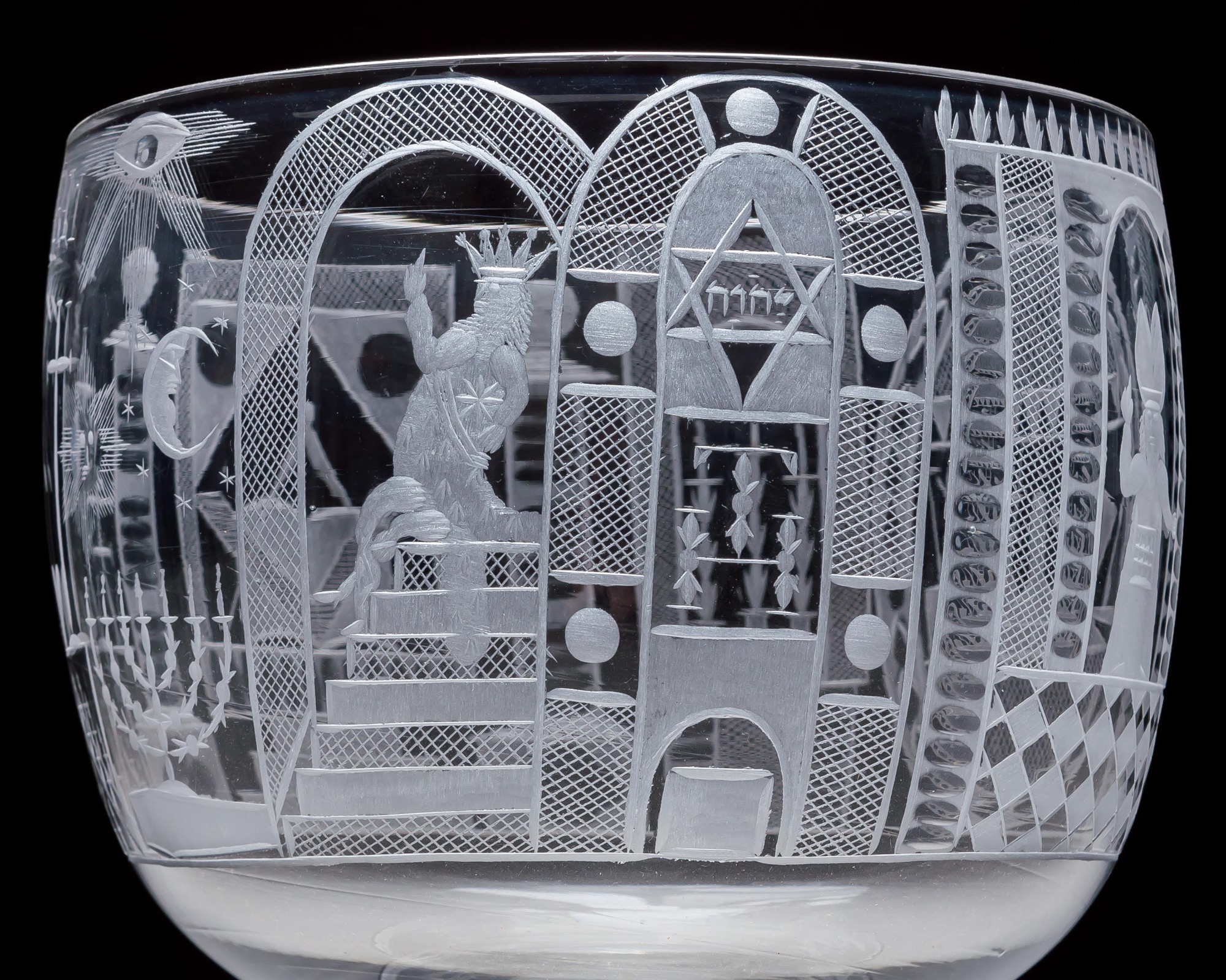 AN ENGRAVED GLASS SERVICE OF MASONIC INTEREST ALONG WITH A COLLECTION OF CORRESPONDING MASONIC REGALIA