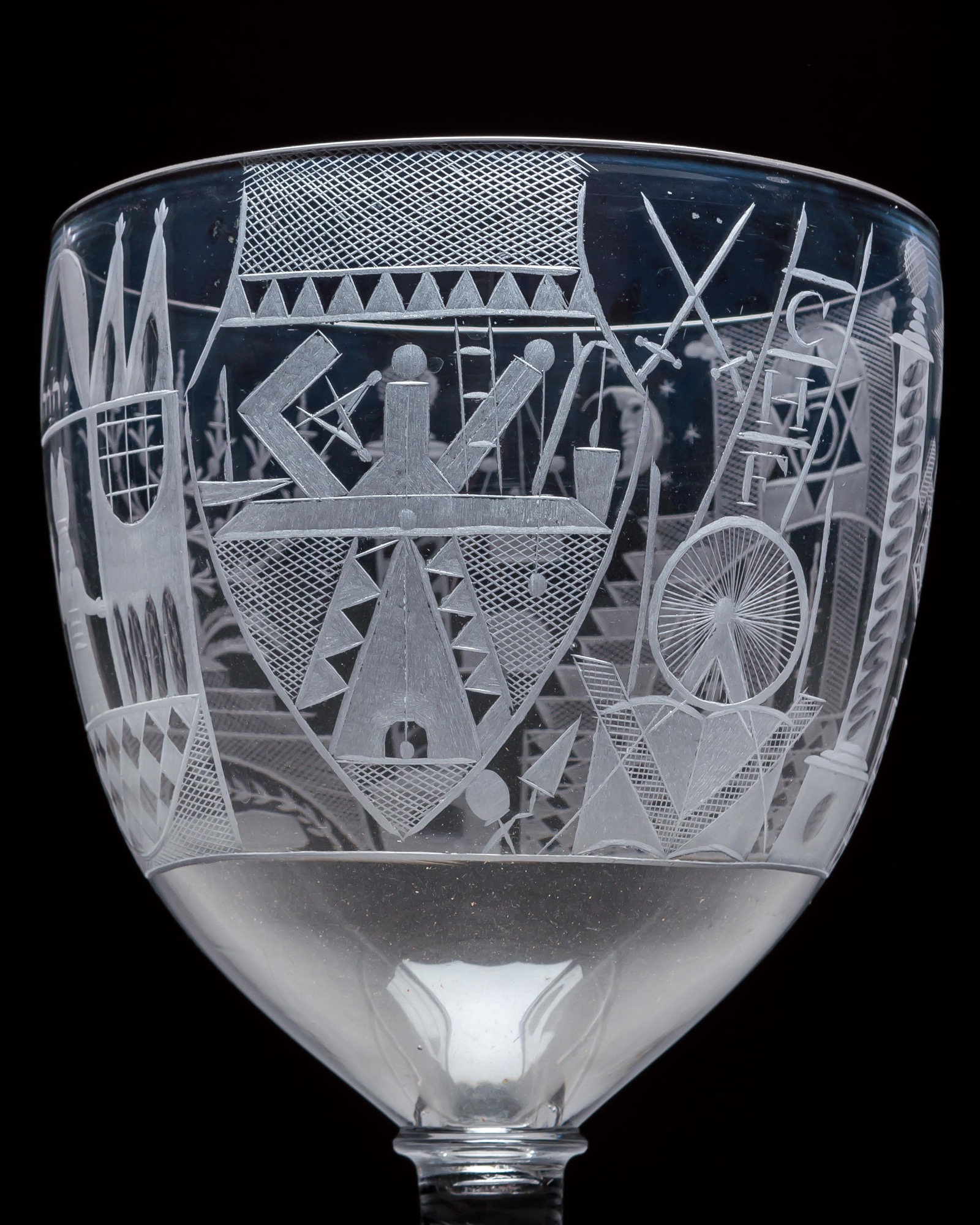 AN ENGRAVED GLASS SERVICE OF MASONIC INTEREST ALONG WITH A COLLECTION OF CORRESPONDING MASONIC REGALIA