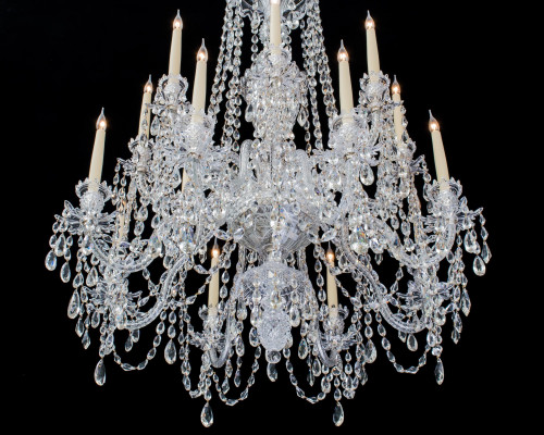 A PAIR OF GEORGE III STYLE CHANDELIERS BY F&C OSLER