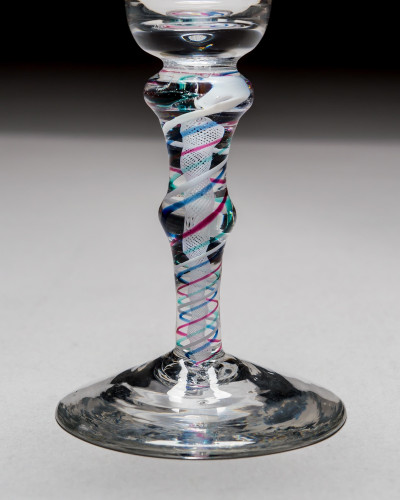 A DOUBLE KNOP TARTAN TWIST WINE