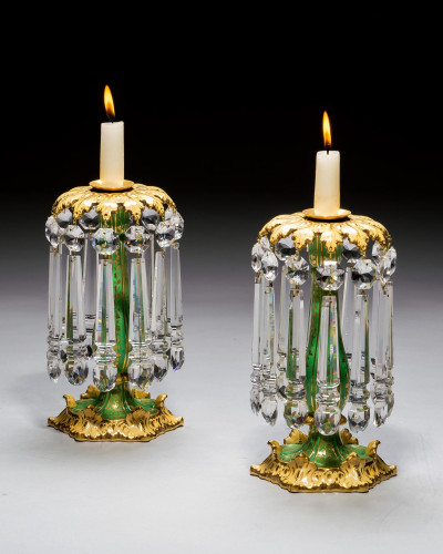 A FINE PAIR OF ROCKINGHAM PORCELAIN CANDLESTICKS