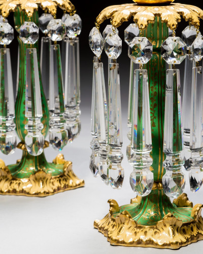 A FINE PAIR OF ROCKINGHAM PORCELAIN CANDLESTICKS