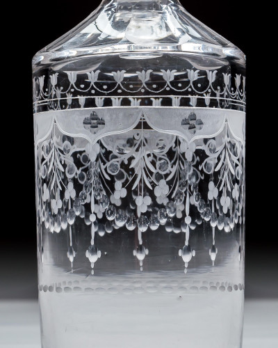 A FINELY ENGRAVED VICTORIAN BOTTLE