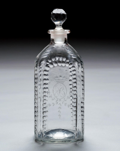 A CUT & ENGRAVED SQUARE GEORGIAN DECANTER