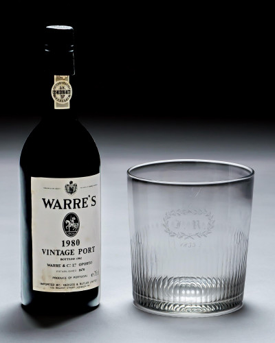 A MAMMOTH ENGRAVED TUMBLER