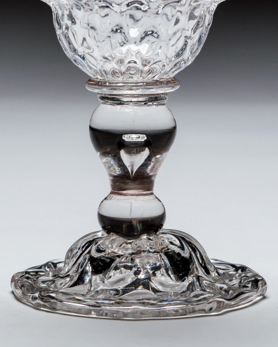 A FINE HONEYCOMB SWEETMEAT WITH INVERTED BALUSTER STEM