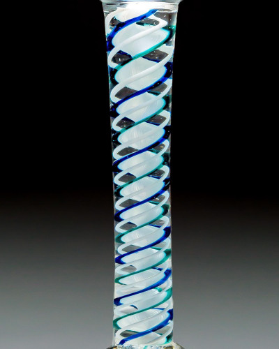 AN UNUSUAL ENGRAVED BLUE & GREEN COLOUR TWIST