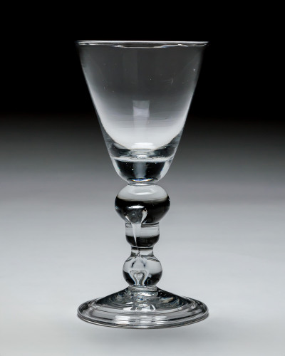 A FINE ACORN KNOP BALUSTER GOBLET