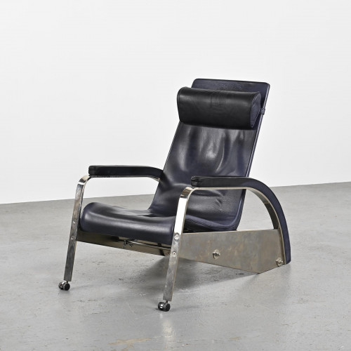 Fauteuil cuir D80 par Jean Prouvé, création 1928