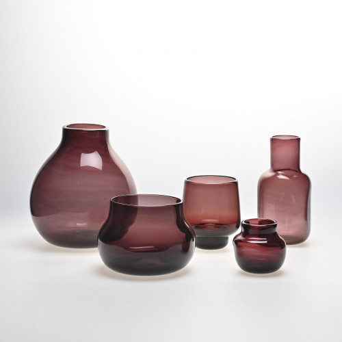 Suite de cinq vases pourpres par Claude Morin, circa 1980